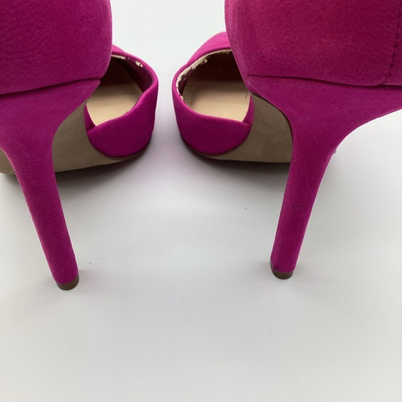 1962. BCBG Suede Fuchsia 3” Pumps NWOT Size 8.5 - Picture 8 of 10